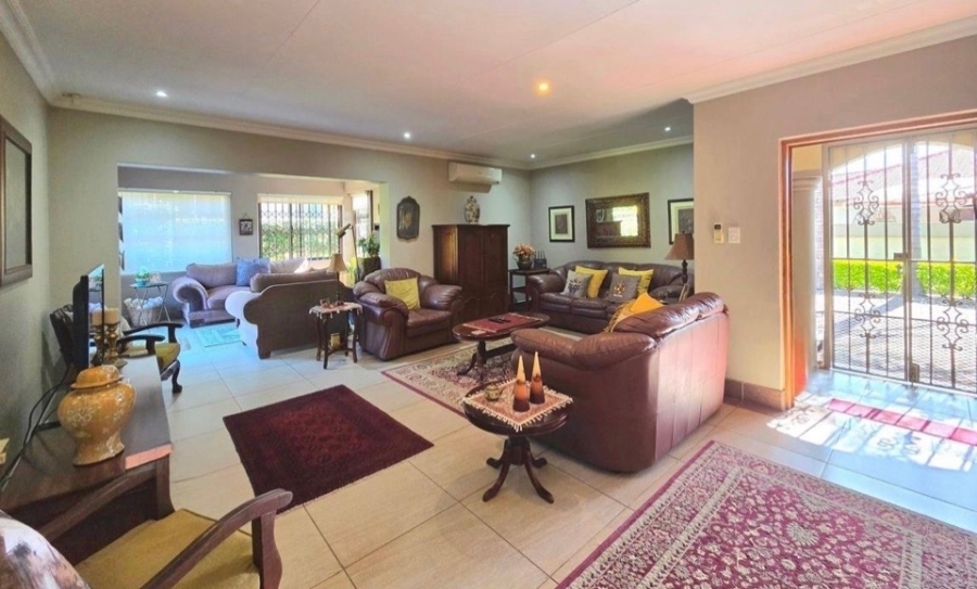 3 Bedroom Property for Sale in Flamwood North West